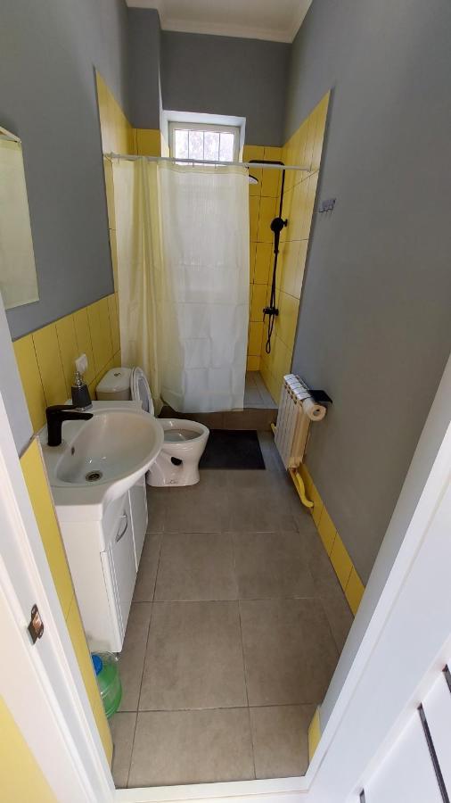Check Inn Hostel Алматы Экстерьер фото