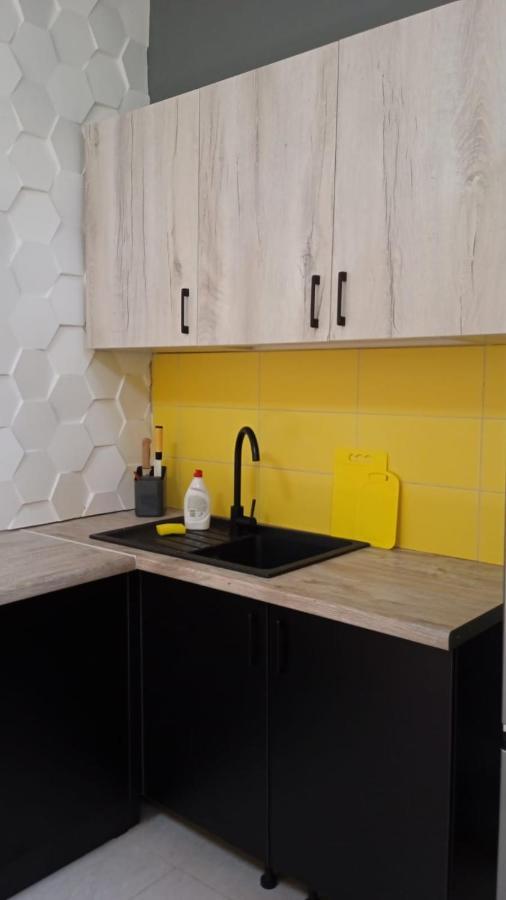 Check Inn Hostel Алматы Экстерьер фото