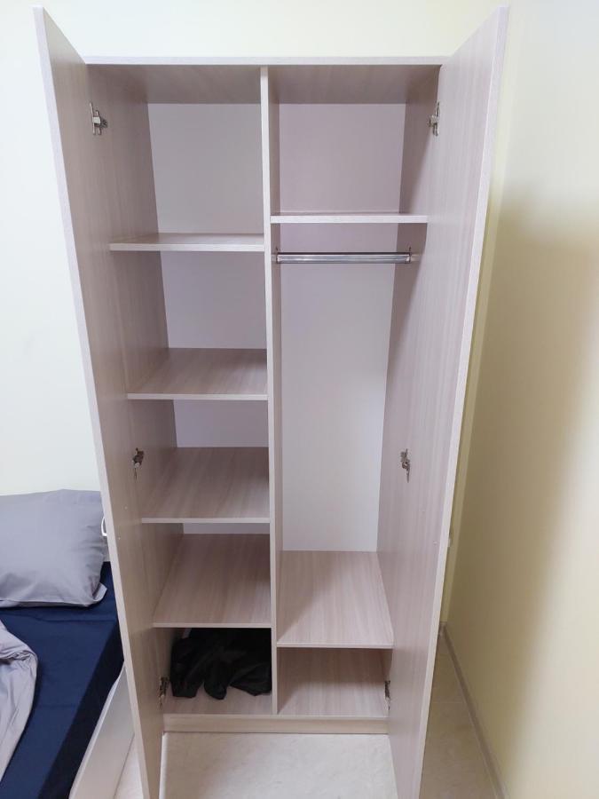 Check Inn Hostel Алматы Экстерьер фото